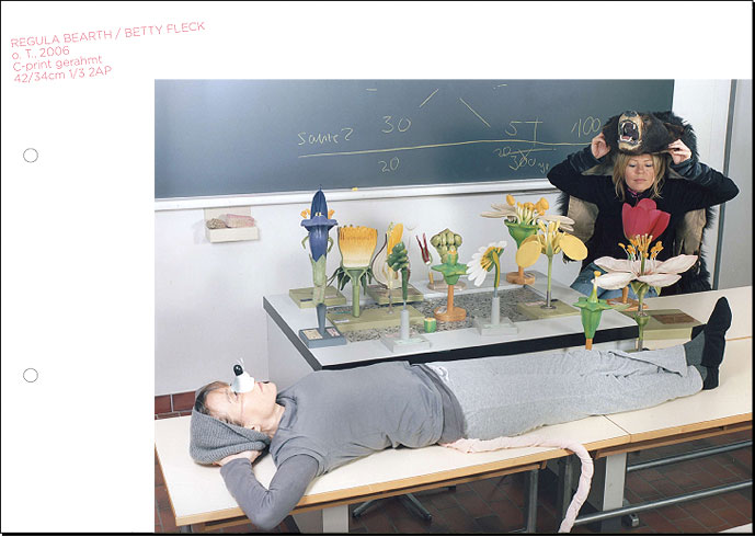 IST DAS FISCHLI WEISS? Klodin Erb und Eliane Rutishauser, Regula Bearth / Betty Fleck o. T., 2006			 C-print gerahmt 42/34cm 1/3 2AP